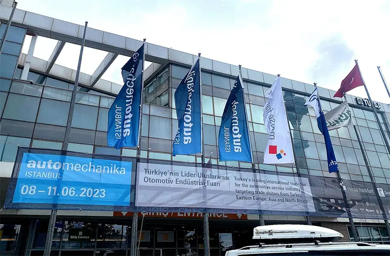 چراغ جلو چراغ اتومبیل Luxfighter که به Automechanika Stanbul 2023 وارد می شود